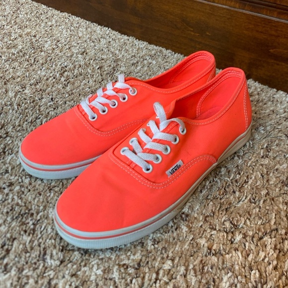VANS Womens Size 7 Bright Neon Pink Orange Low Top Canvas Sneakers TC6D - Picture 1 of 5